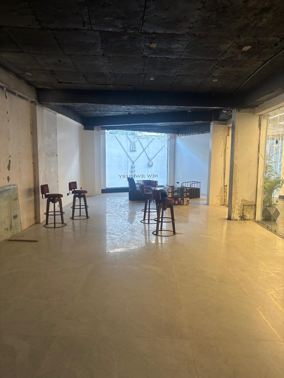 Commercial Showroom Space